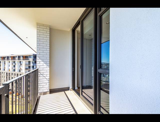 2 BEDROOM APARTMENT FOR SALE IN CENTURY CITY